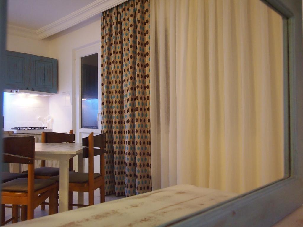 Ozcem Apart Aparthotel เฟทิเย ภายนอก รูปภาพ